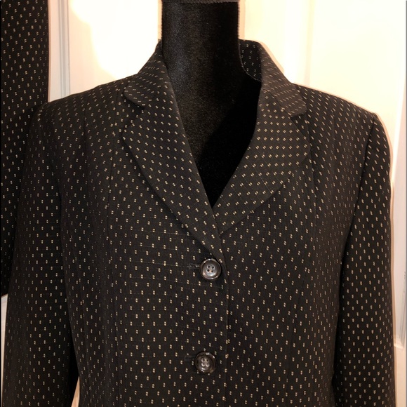 LeSuit Womenโs 2 piece Black - Picture 8 of 8